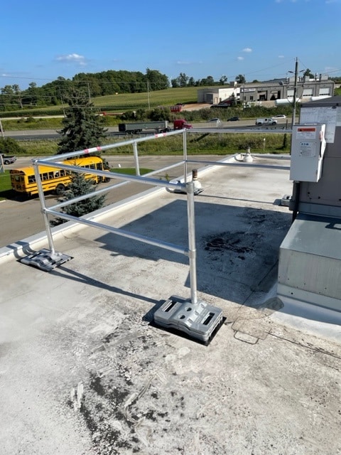 Gargoyle Rooftop Guardrail 8 foot (3)