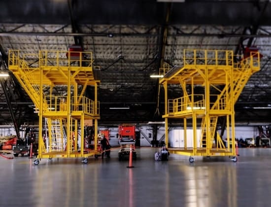 img-LFP-Tail-Dock-moving-straight-on-04