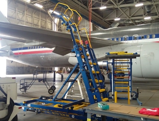 img-Aviation-Maintenance-Stands-for-Engine-and-Landing-Gear-Access-04