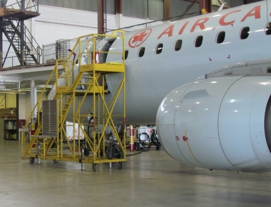 img-LFP-Fixed-Height-Aircraft-Access-Stand-07