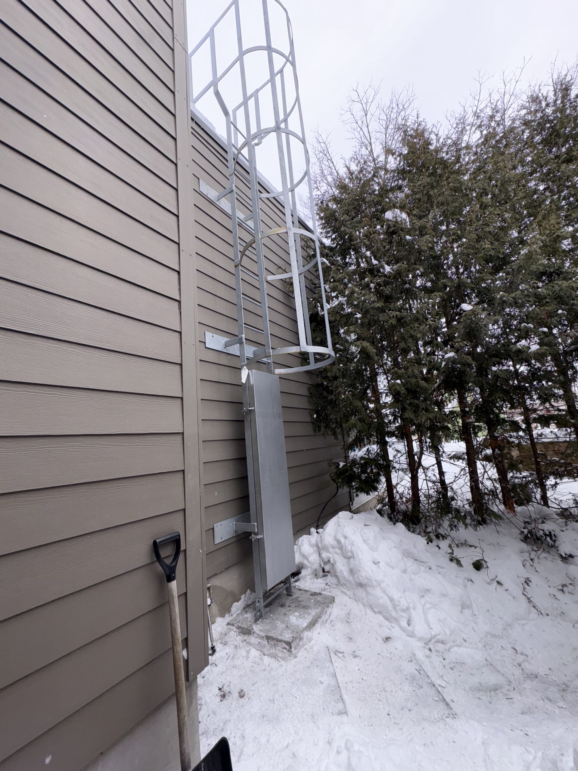 Modular Access Ladder Modular Fixed Ladders | OSHA Compliant Roof Access Ladders