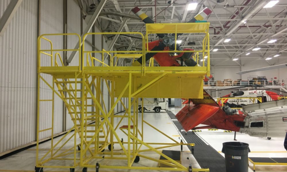 tail rotor access stand side view [helicopter]